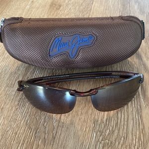 Maui Jim sports readers